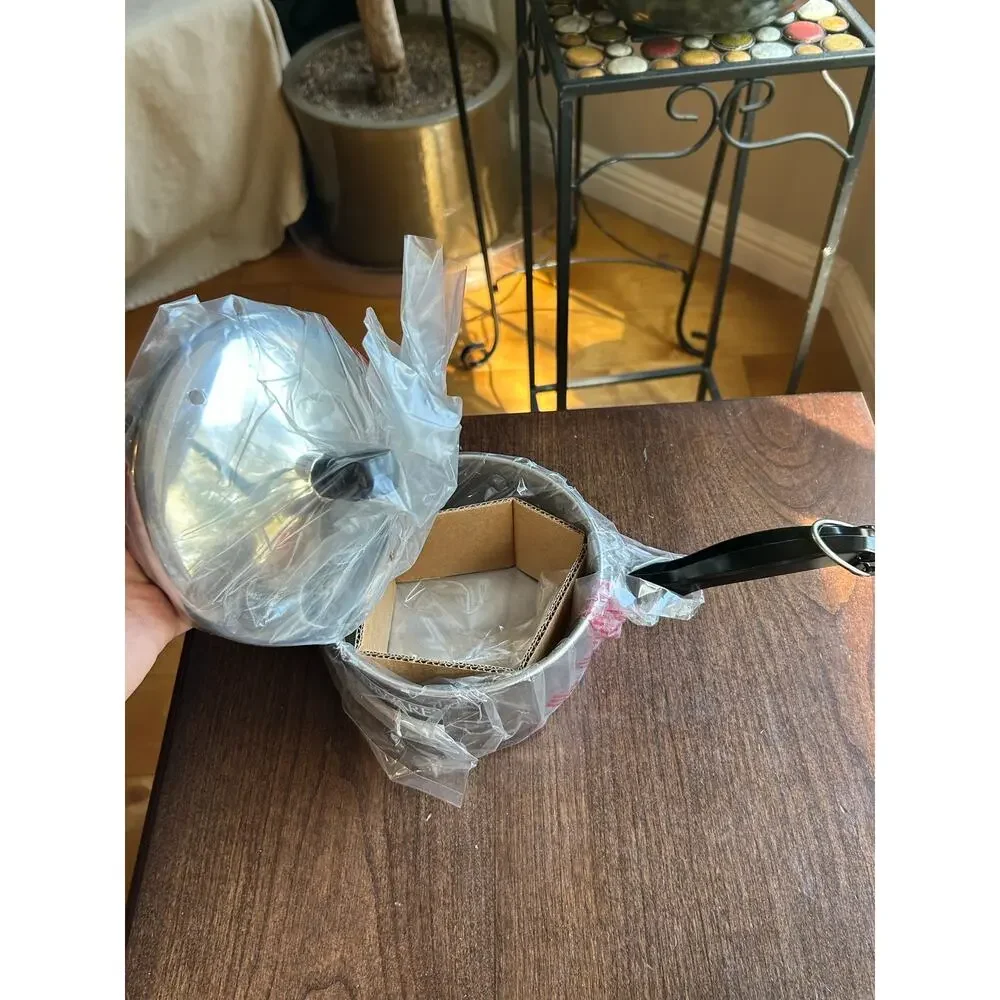 Vintage Farberware Classic Series 1-Quart Covered Saucepan (Model 50000)